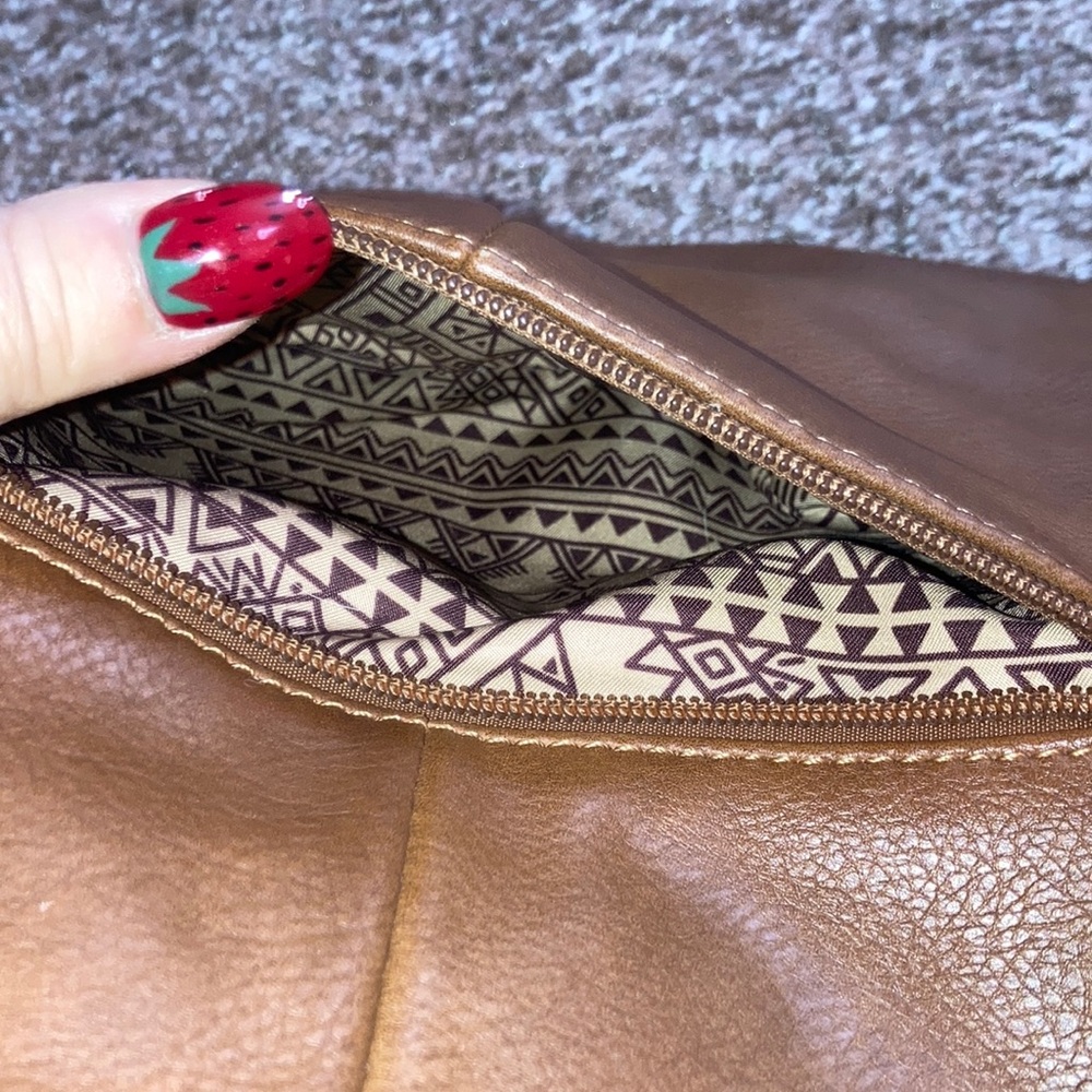 Rich, Supple, Brown Genuine-Leather Fringed Shoulder Bag - Picture 10 of 10